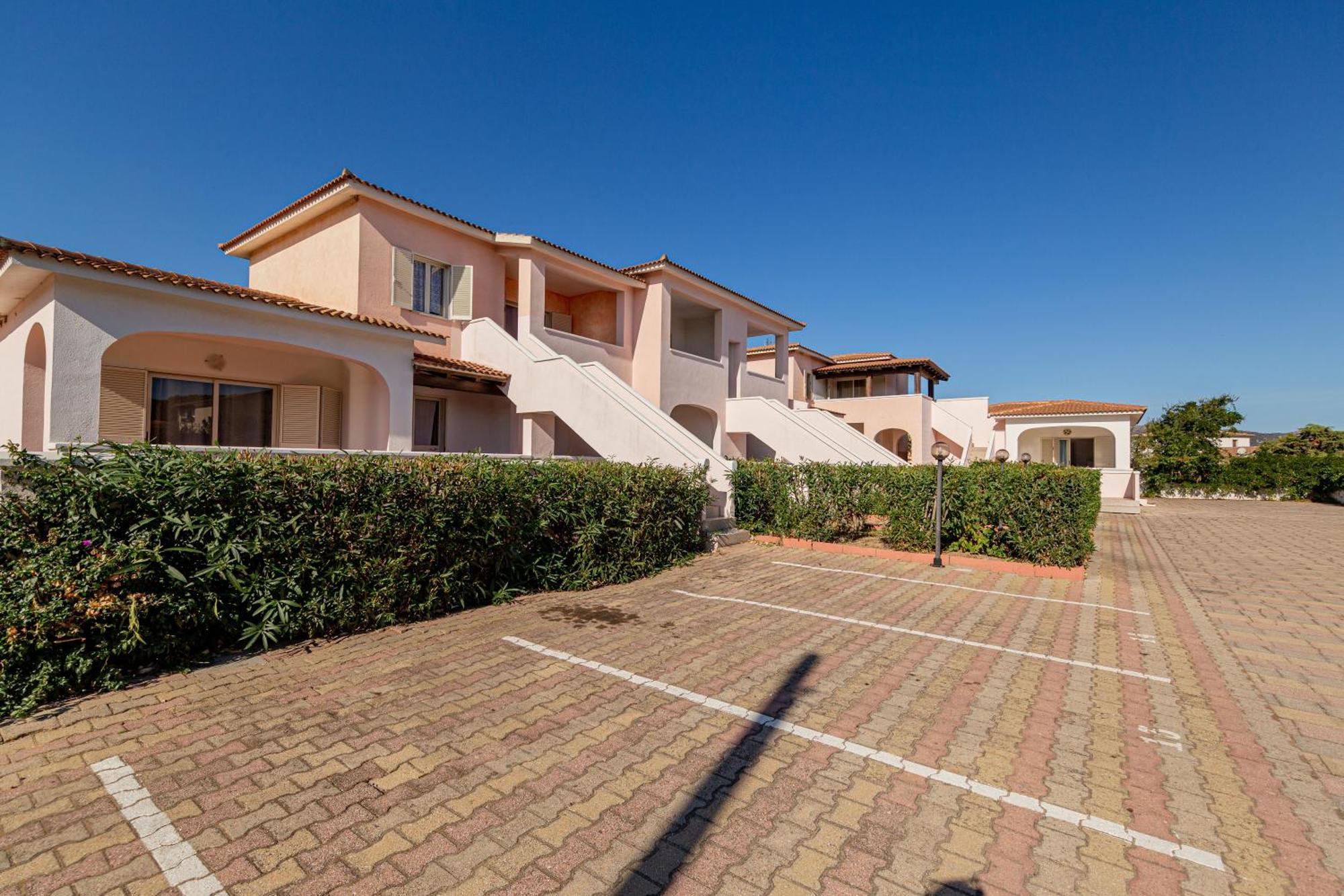Residence Arcobaleno San Teodoro  Exteriör bild